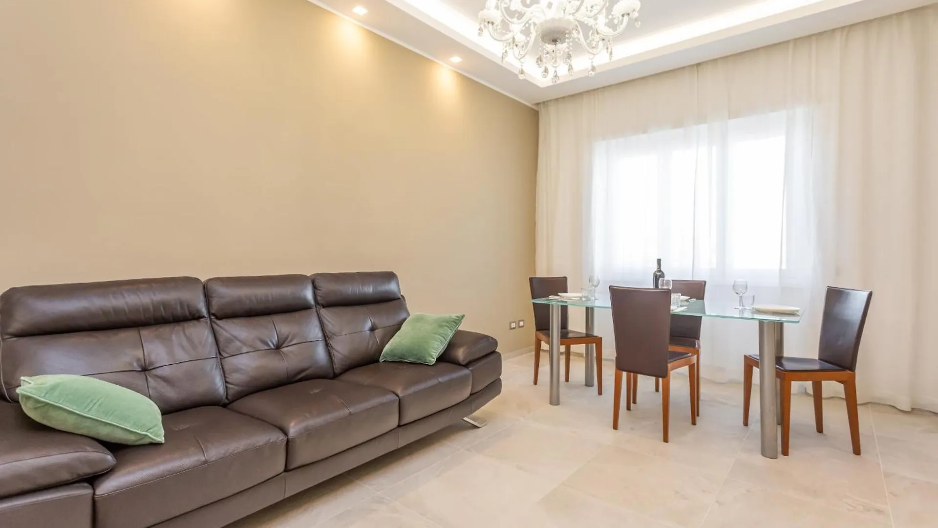 Apartment 2-Bedroom Retreat Near Metro & Parks Rome