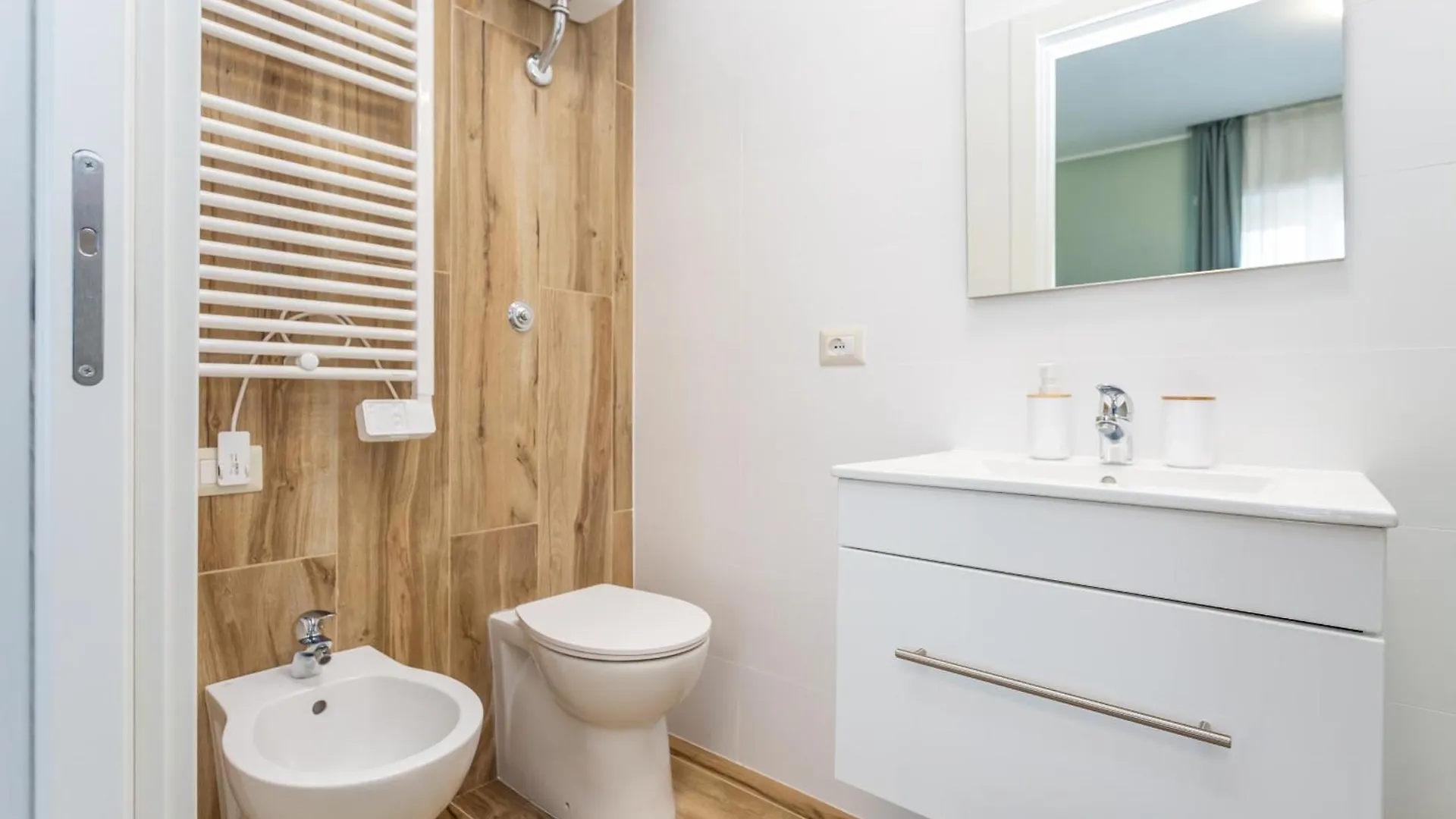 公寓 2-Bedroom Retreat Near Metro & Parks 罗马 意大利