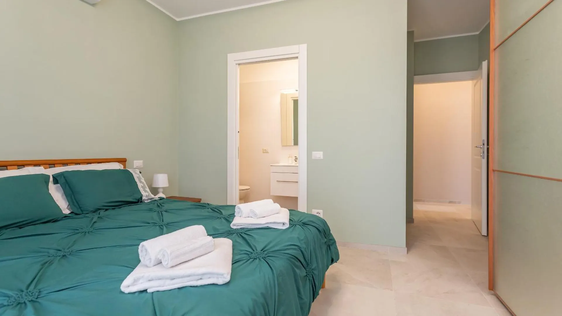 公寓 2-Bedroom Retreat Near Metro & Parks 罗马 意大利